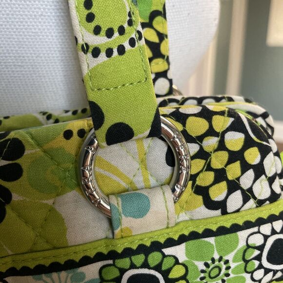 Vera Bradley Purse Mandy Limes Up Hand Bag Daisy Floral Green Yellow Quilted EUC - Picture 2 of 7